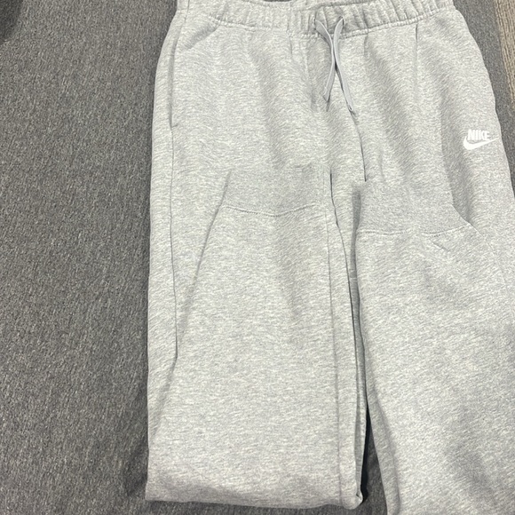 COPY - Light gray Nike sweats, size small - Picture 2 of 5